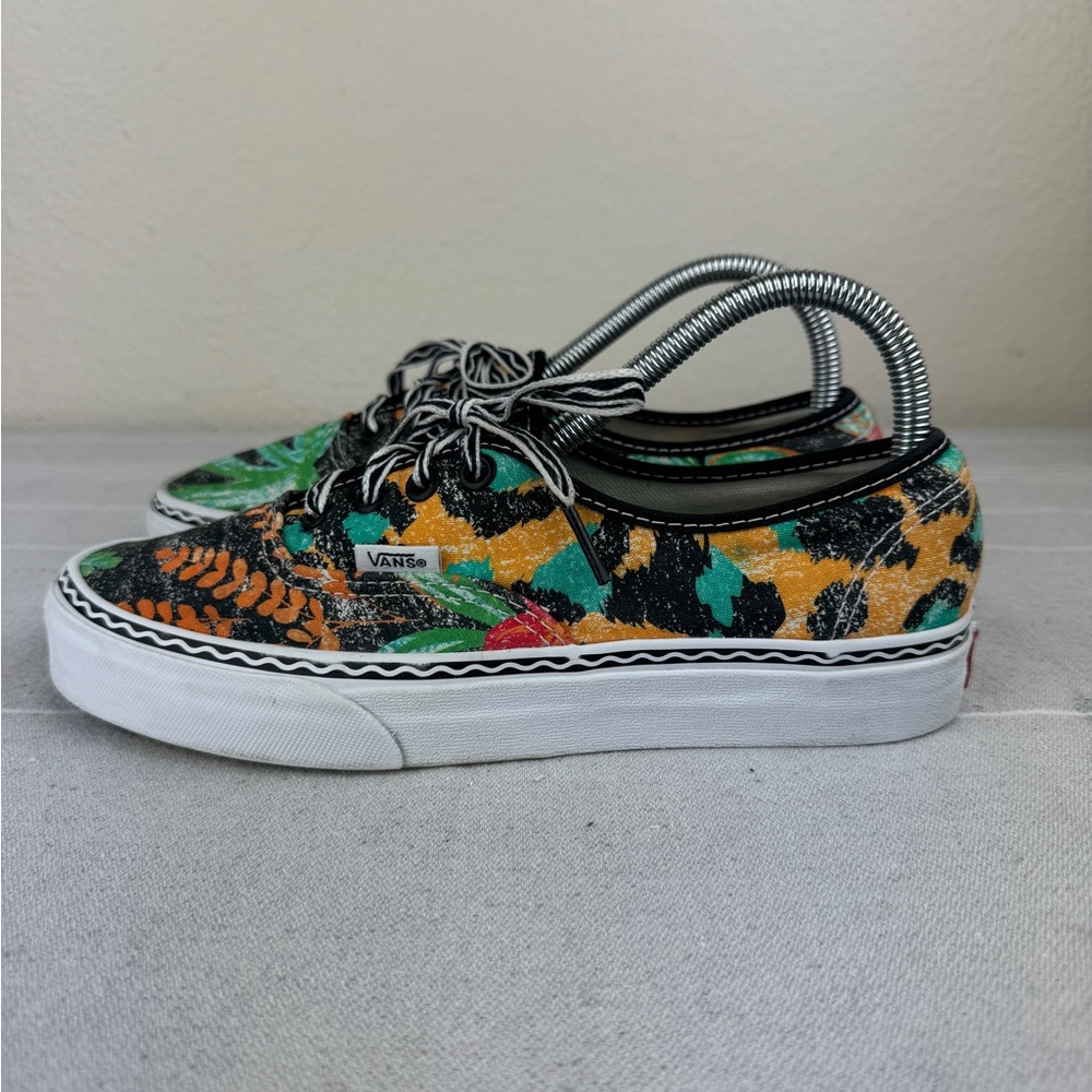 Size 6 - VANS Crayola x Authentic Van Doren Inspired
